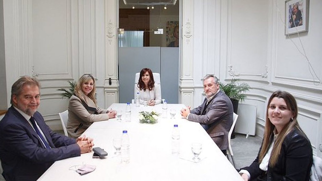 Cristina Fernández y Marcelo Lewandowski, cuando se vieron las caras antes del cierre de listas de 2021.