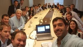“Sin tierra” y sin chances, candidatos locales salen a militar por Macri