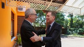 Diego Santilli y Hugo Passalacqua en Posadas, Misiones. 