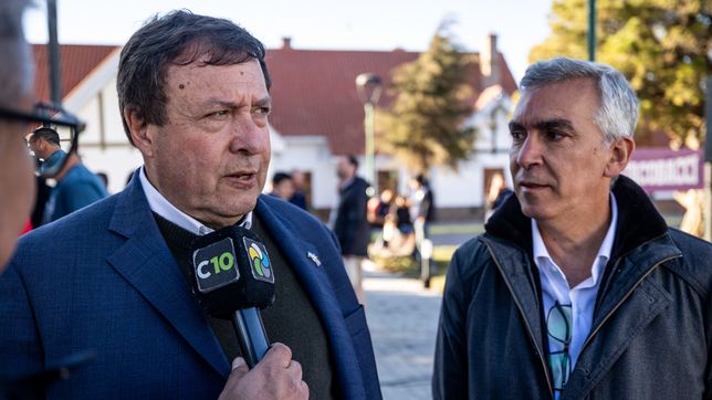 Alberto Weretilneck enfrenta la tormenta electoral en Río Negro con sus leales.