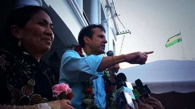 el vicepresidente de un ex dictador boliviano hace campana por macri