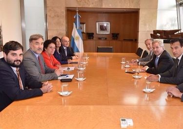 Malestar de los diplomáticos por el cambio en las jubilaciones