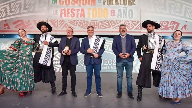 rosca y folclore, la agenda festivalera de llaryora para salir del laberinto