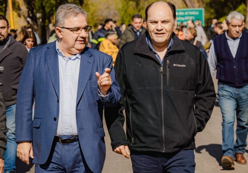 Raúl Jalil, gobernador de Catamarca, con Gustavo Saadi, quien se perfila a sucederlo.