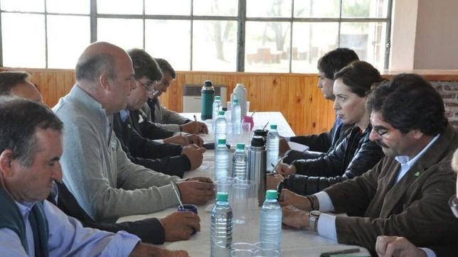 el campo va contra la suba impositiva de vidal y cuestiona la ayuda financiera