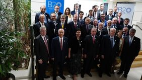 Un tango en París: catarsis offshore de CEOs argentinos por las penas de nosotros