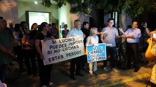 ajuste de vidal en el aula: alerta ante la baja de los bachilleratos de adultos