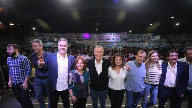 Schiaretti encabezó el martes un acto en Quilmes.  Schiaretti encabezó el martes un acto en Quilmes.