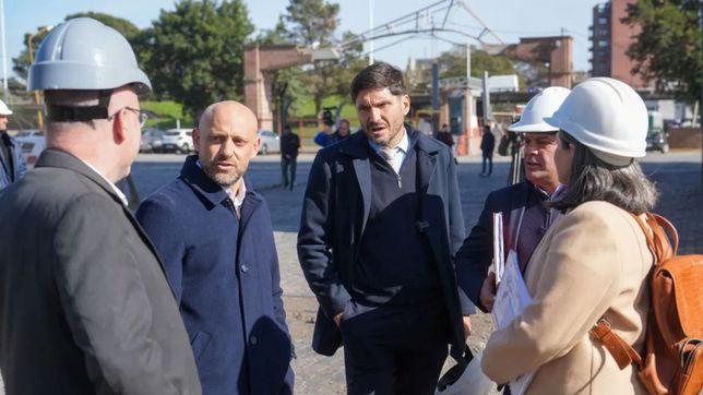 Maximiliano Pullaro baliza la pista del aeropuerto de Rosario para las empresas de Santa Fe