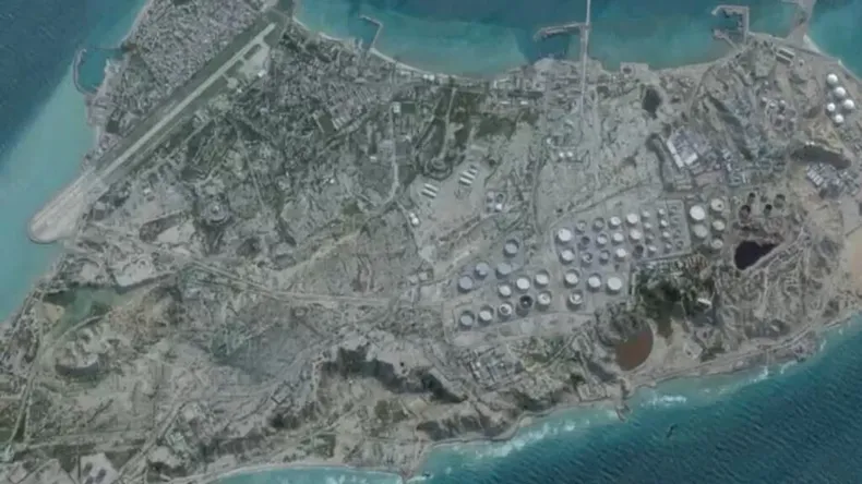 La isla de Kharg, nodo crucial del complejo petrolero de Irán. La isla de Kharg, nodo crucial del complejo petrolero de Irán.