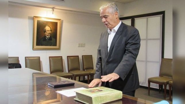 sergio torres, con matricula de abogado, espera por el decreto macri