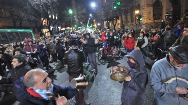al final del jueves caliente hubo cacerolazos en varios puntos del pais