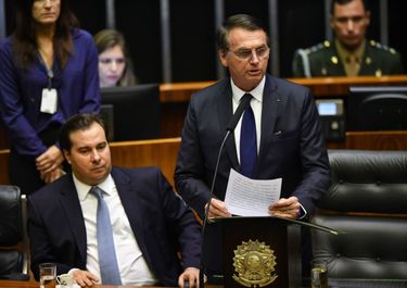 Con críticas a Lula y CFK, Bolsonaro le prometió a Macri “caminar juntos”