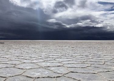 El Consejo Universitario Nacional organiza un encuentro sobre litio