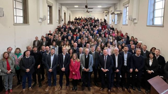 confiada, la oposicion no dramatiza el plan de perotti de atrasar las elecciones