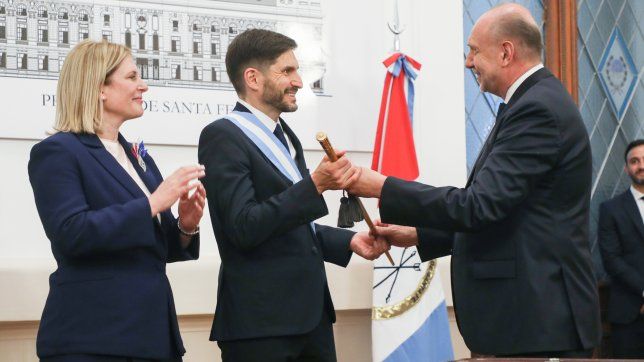 Maximiliano Pullaro, Omar Perotti y Gisela Scaglia: entre los tres se repartieron la Defensoría del Pueblo.