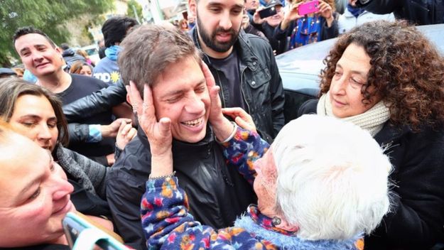 Kicillof repetirá fórmula de campaña: Clio, intendentes y Massa