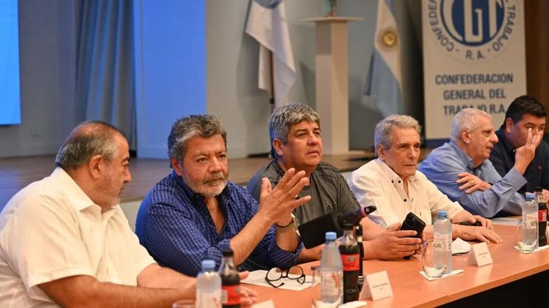 Javier Milei contra los gremios por las obras sociales