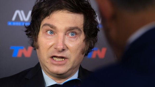 la oposicion ultra hace un trencito de rechazo al pase sanitario