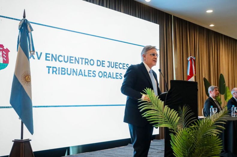 Martín Llaryora en el XXV Encuentro de Jueces de Tribunales Orales