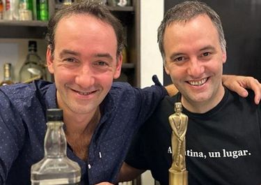Francisco y Manuel, antes del escándalo Adorni