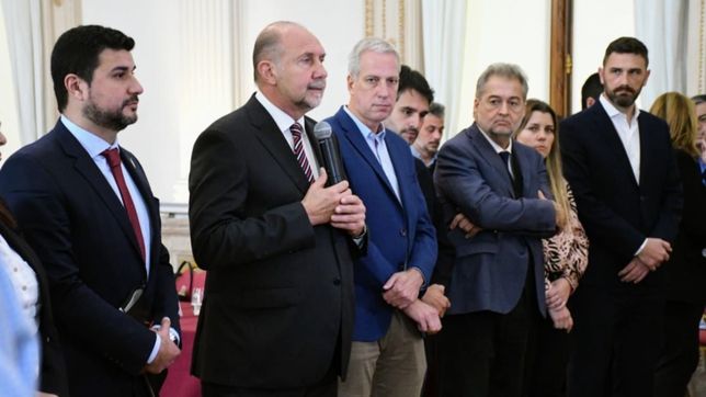 la foto que armo perotti para presionar por mas juzgados federales