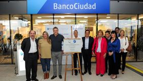 Banco Ciudad inauguró una sucursal donde estuvo el “Elefante Blanco”