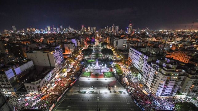 la discusion por el aborto en el congreso y en la calle