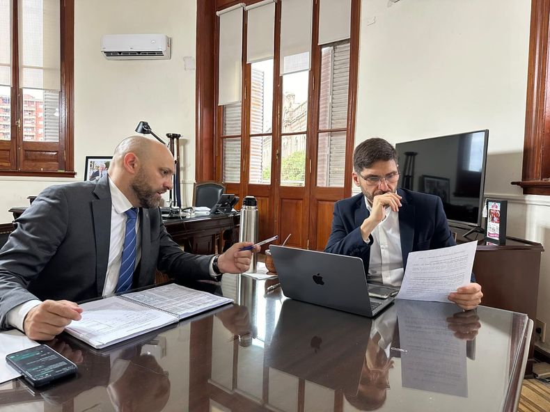 Maximiliano Pullaro y el ministro Gustavo Puccini se reunieron con Nación por la Hidrovía