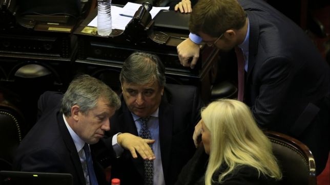 cambiemos primerea a la oposicion y le posterga la sesion anti tarifazo