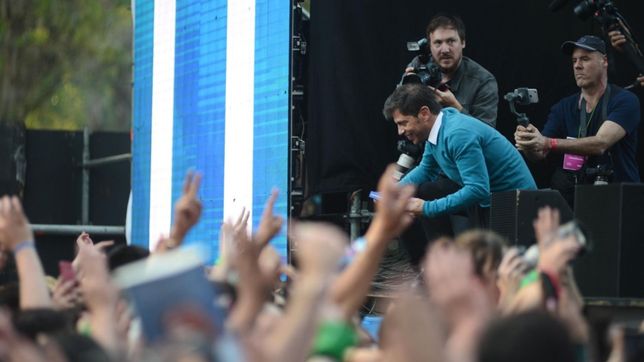 la ultima procesion del predikador: cronica desde adentro del cierre de kicillof