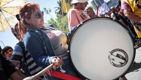 Manifestantes de la CGT marcharon hacie el Congreso contra el decretazo de Milei Manifestantes de la CGT marcharon hacie el Congreso contra el decretazo de Milei