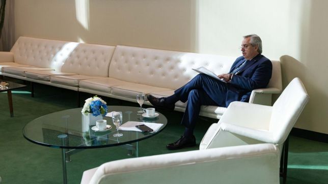 cada cual atiende su juego