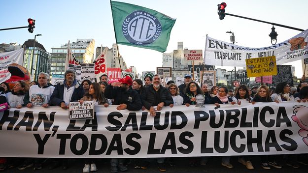 el gobierno nego un ajuste en la salud publica y critico la movilizacion: tiene un tinte politico el gobierno nego un ajuste en la salud publica y critico la movilizacion: tiene un tinte politico