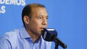 Omar Gutiérrez prepara un discurso de despedida.