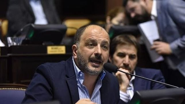 ?al gobierno bonaerense le falta respetar mas la diversidad del fdt?