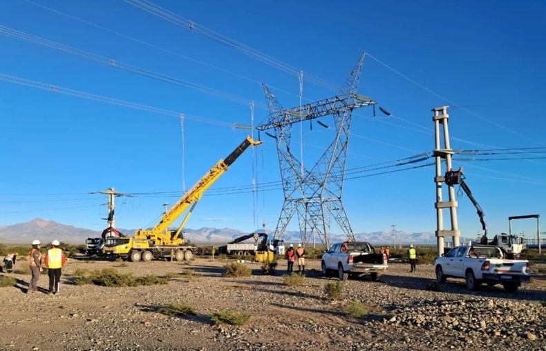 Mineras advierten que Javier Milei entregó el control del sistema eléctrico de San Juan&nbsp;