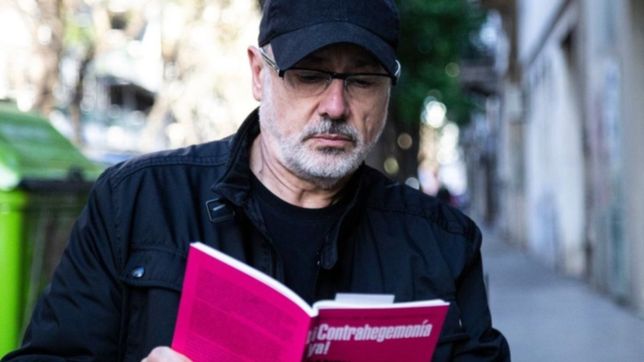 las mil carpetas y los papeles triturados del ¿superagente sain?