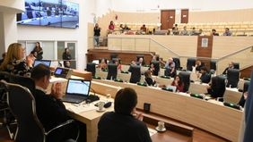 La esquina del Che, tips para legislar e insultos a mano