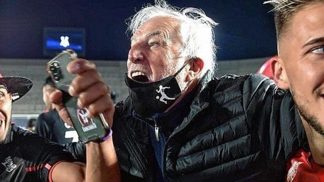 arraso vignatti y sigue su reinado en el campeon colon