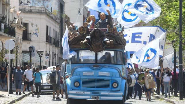 la cgt surfeo la interna, reclamo sus fueros y pidio dialogo social