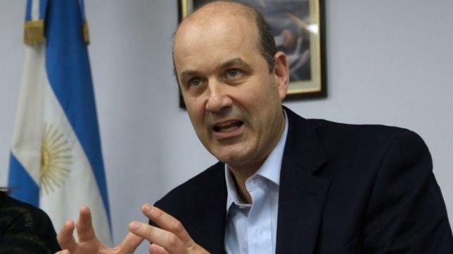 reaparecio sturzenegger y prometio dolar controlado y freno a la inflacion