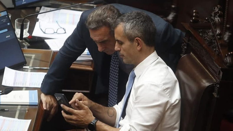 Antes de hacerse cargo del armado libertario en Santiago del Estero, Tomás Figueroa ocupó la Secretaría Parlamentaria de la Cámara de Diputados.  