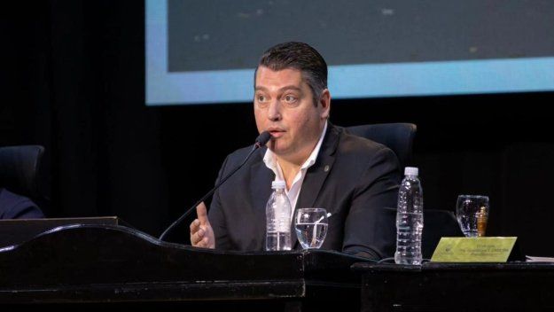 Martín Pérez convoca a un foro federal por la soberanía en la previa de la vigilia por Malvinas Martín Pérez convoca a un foro federal por la soberanía en la previa de la vigilia por Malvinas