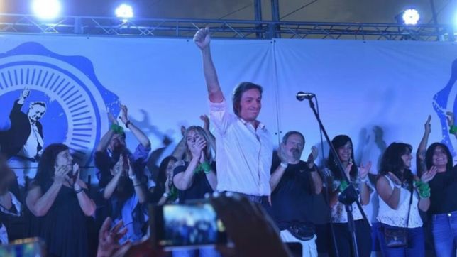 en lomas, sin la presencia de insaurralde, maximo pidio ?unidad politica?