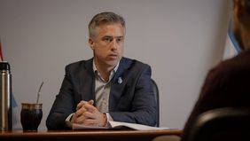 Perottismo bis o híbrido: Busatto, contra Mirabella y Lewandowski