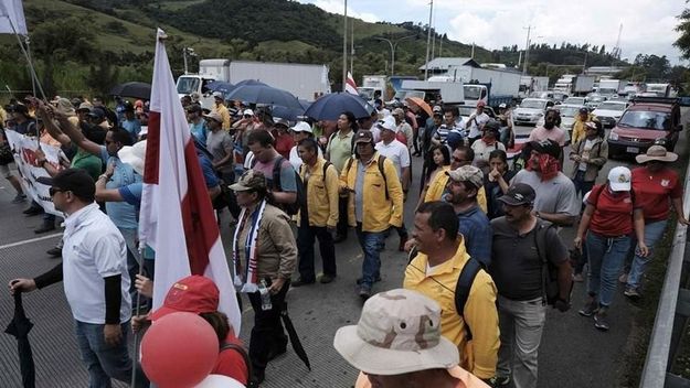 Costa Rica en crisis por una huelga contra el ajuste fiscal