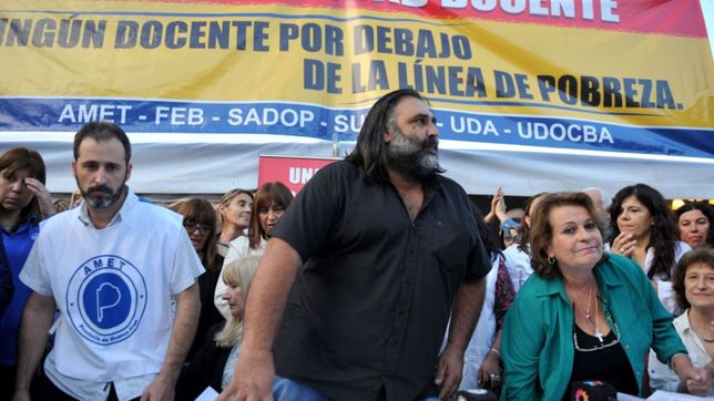 sin convocatoria de vidal, los docentes se reunen para definir nuevas acciones