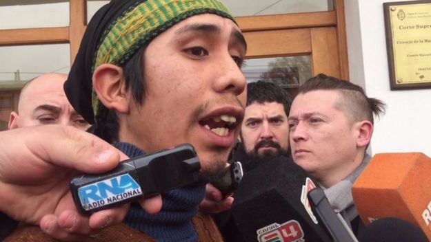 Los mapuches desmienten la versión del piedrazo: “No le pegaron a nadie”