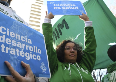 Marcha contra las amenazas del entonces candidato a presidente Javier Milei de cerrar el Conicet.&nbsp;